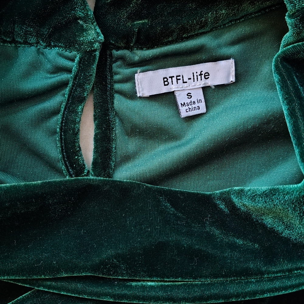 Anthropologie Emerald Green Velvet Top - Picture 4 of 8